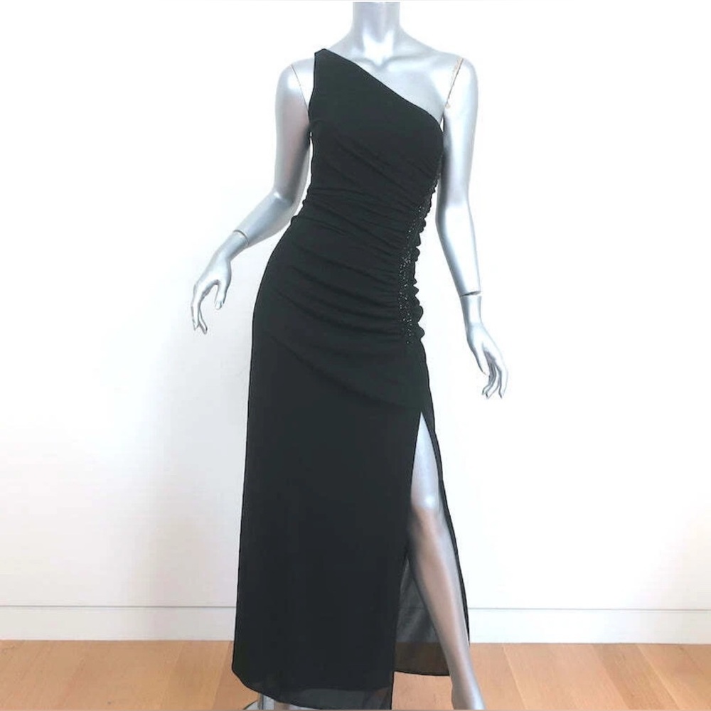 Laundry by Shelli Segal One-Shoulder Gown with Beaded Side Size 4 - Picture 3 of 15